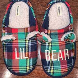 Dearfoams Kids Lil Bear Plaid‎ Memory Foam Slippers Size 4/5